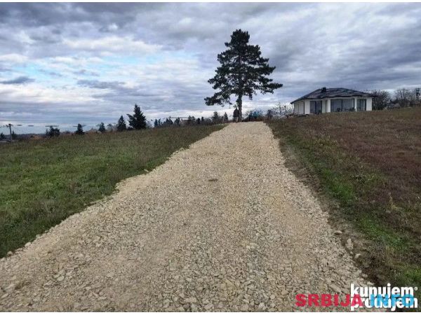 4 Parcele po 12,5 ari ukupno 50 ari Popović Sopot 