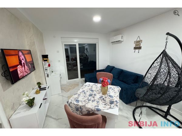 Dvosoban Apartman Mona Lux Novi Sad Adice