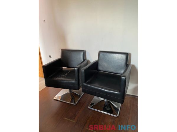 Na prodaju kompletna oprema za frizerski salon 