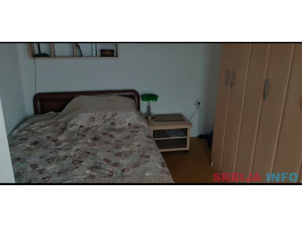 Utjeha, izdajem vi&scaron;e apartmana između Bara i Ulcinja