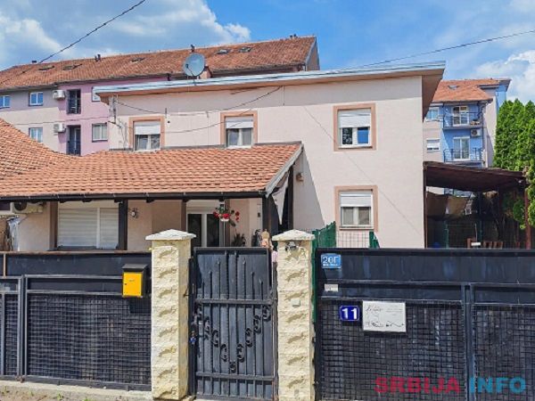 Prelepa moderna kuca, Beograd