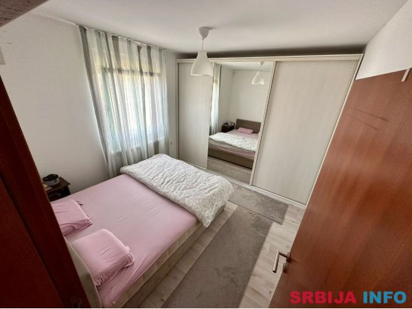 Kuća 110 m2 Grmovac Zemun 