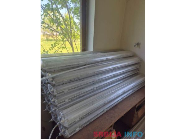 Prodajem plusnu italijansku hladnjacu velicine 23x25 m 