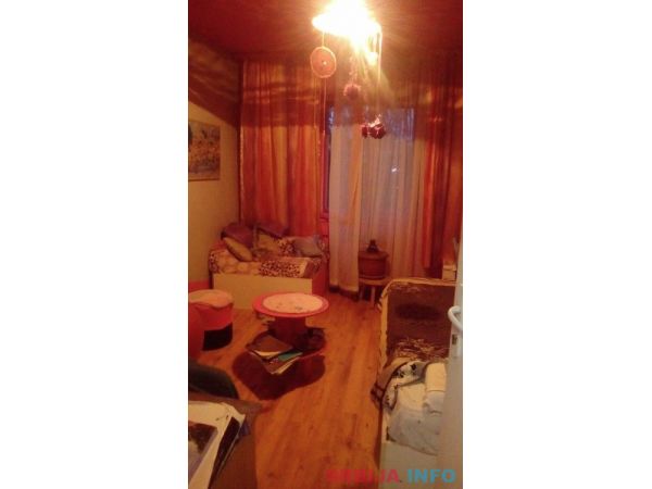 Izdajem sobu za ucenice