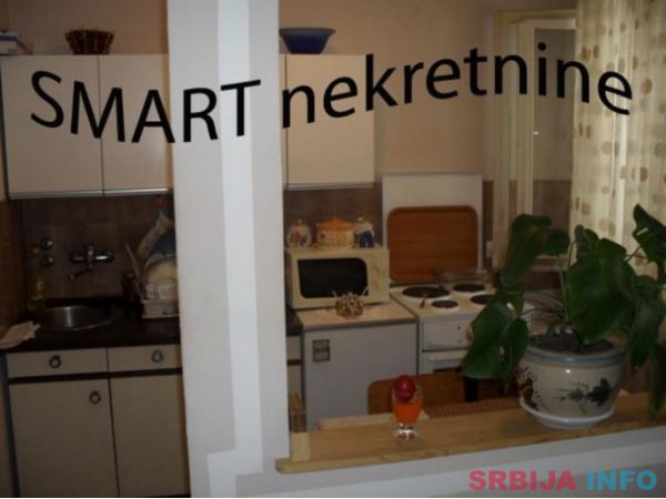 Prodajem jednosoban stan u Zemunu