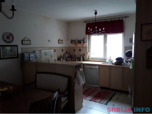 Cetvorosoban stan na Lekinom Brdu