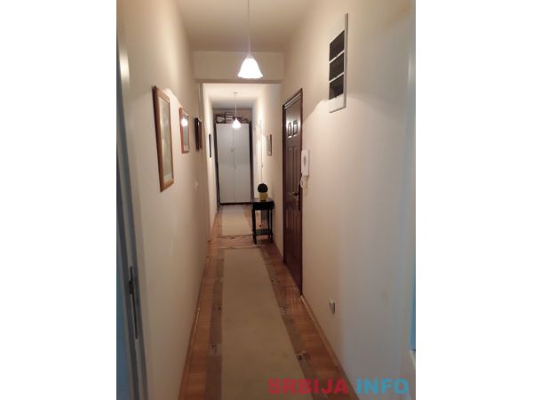 Cetvorosoban stan na Lekinom Brdu