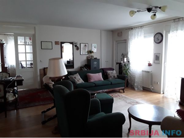 Cetvorosoban stan na Lekinom Brdu