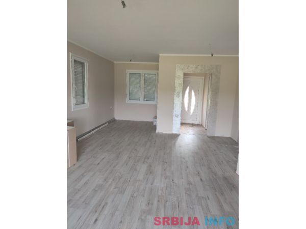 Prodajem novu montažnu kuću