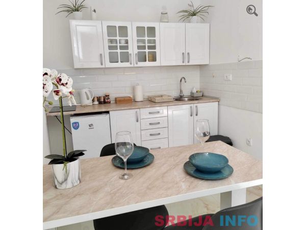 Studio Apartman Safari 2 Novi Sad Petrovaradin