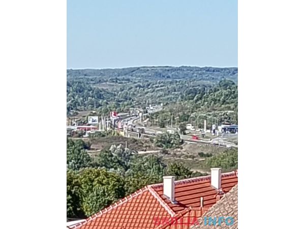 Kuća 240 m2 Mali Požarevac 