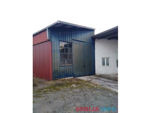 Prodajem ili izdajem halu