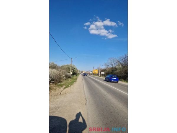 Izdaje se hala sa placem-Vozdovac, selo Rakovica (Kruzni put)