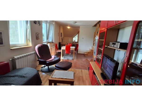 Prostran duplex na Divčibarama 70m2