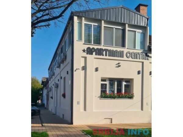 Hotel u samom centru Odzaka-9 jedinica+oprema gratis