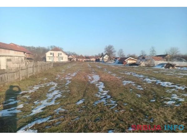 Premium građevinsko zemlji&scaron;te 70ari &Scaron;titar-&Scaron;abac
