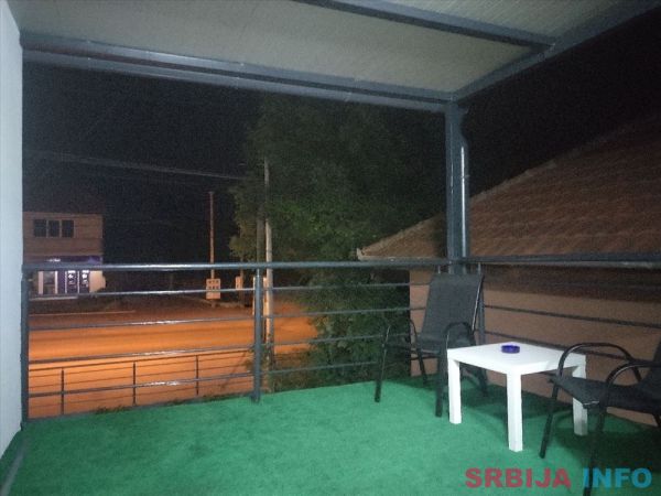 Sremcica, centar ul. Beogradska lokal 55m2(+11m2)