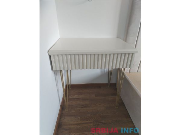 Izrada name&scaron;taja po meri