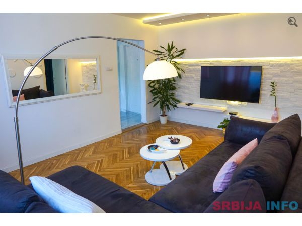 Dvosoban Apartman De Luna Beograd Vo  dovac