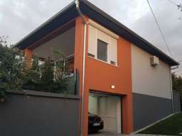 Prodajem novoizgradnjenu kucu u Rakovcu