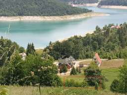 Na prodaju plac u Zaovinama-Tara