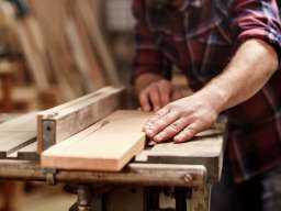 Stolarskoj radionici ˝Rado&scaron;ević˝ u Kotoru potreban stolar sa iskustvom