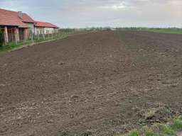 Prodajem gradjevinsko zemljiste-Vrbas