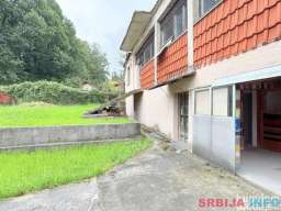 Poslovno - stambeni objekat 576 m2 Ripanj Voždovac 