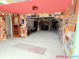Poslovno - stambeni objekat 576 m2 Ripanj Voždovac 