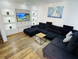Trosoban Apartman Aerodrom Beograd Sur  in