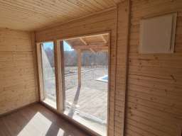 Zlatibor, drvena kuca sa bazenom na prodaju 96 m2 na placu od 5,5 ari