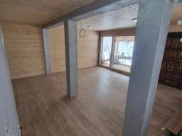 Zlatibor, drvena kuca sa bazenom na prodaju 96 m2 na placu od 5,5 ari