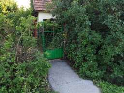 Prodajem kucu-Radljevo