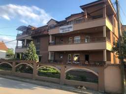 Prodajem stanove-Zeleznik