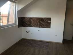 Prodajem stanove-Zeleznik