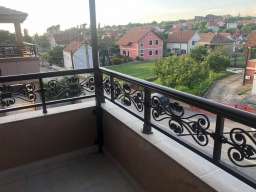 Prodajem stanove-Zeleznik