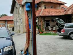 Prodajem kucu u Mladenovcu-Selters Banja