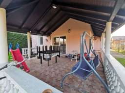 Prodajem kucu Novi Sad 297m2