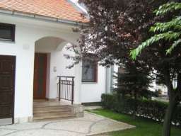 Prodajem kucu u Vrscu