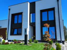 Kuća na prodaju 327m2 Sremska Mitrovica 327000&euro;