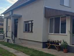 Prodajem seosko domacinstvo