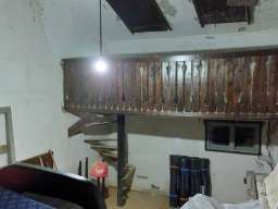 Prodajem kamenu kucu