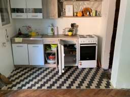 Prodajem dve kuce u Velikim Crljenima