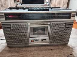Stari radio kasetofon sharp GF 6060
