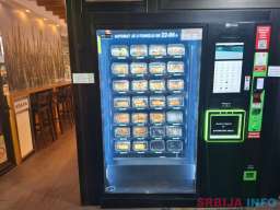 Prodajem vending ma&scaron;inu TCN za prodaju raznih proizvoda