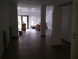 Lokal 81m2 u centru Grocke-pesacka zona