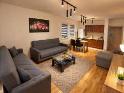 Jednosoban Apartman Triton Oaza Beograd Surcin