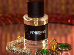 Potrebni distributeri/saradnici/prodavci parfema