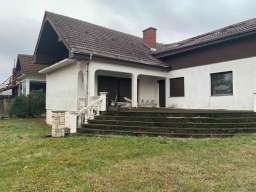 Veliko Gradiste kuca 463m2 na 10 ari placa