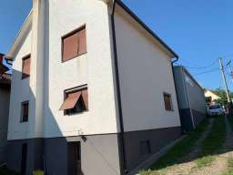Lokal i kuća, Lazarevac, Beograd